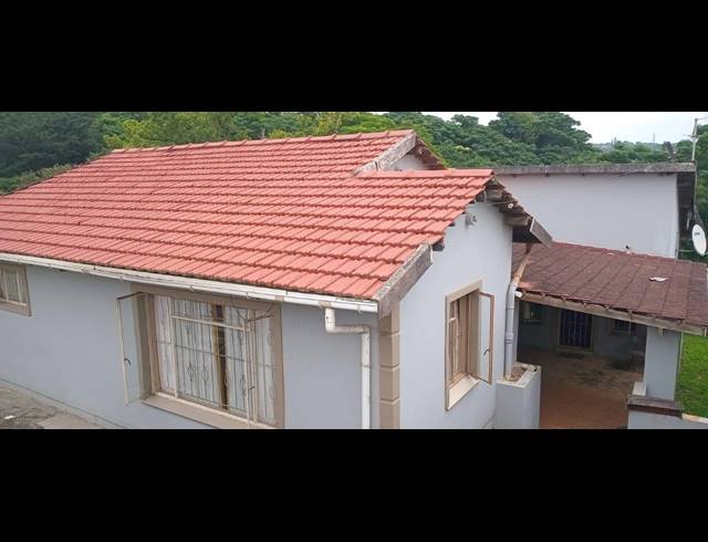 4 BEDROOM FREEHOLD FOR SALE IN BELLAIR